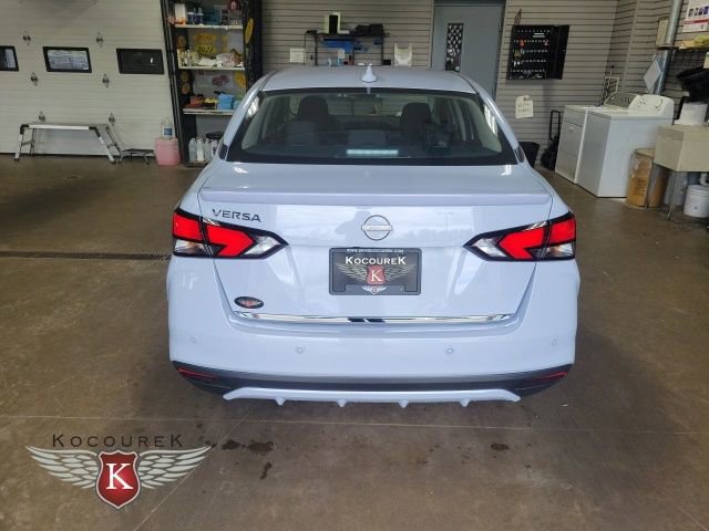 New 2025 Nissan Versa SV w/ Lighting Package FWD image 5