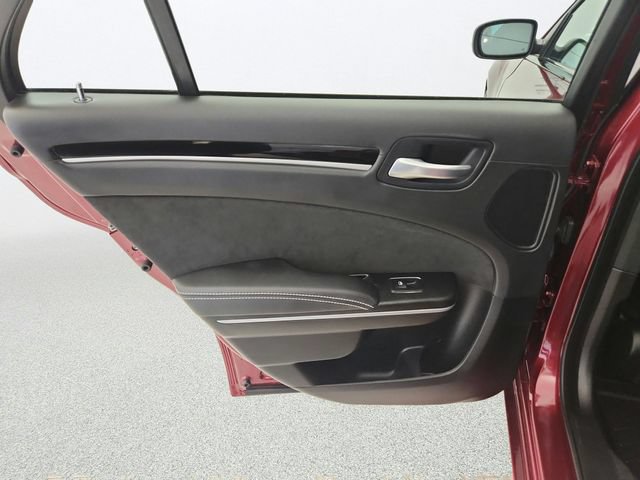 Used 2023 Chrysler 300 C RWD image 26