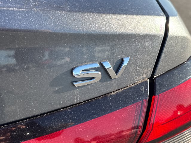 Used 2021 Nissan Versa SV FWD image 17