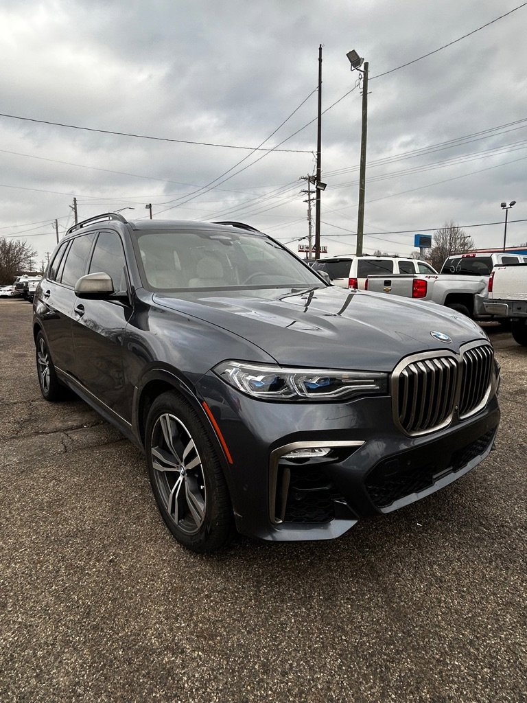 Used 2020 BMW X7 M50i w/ Dynamic Handling Package image 2