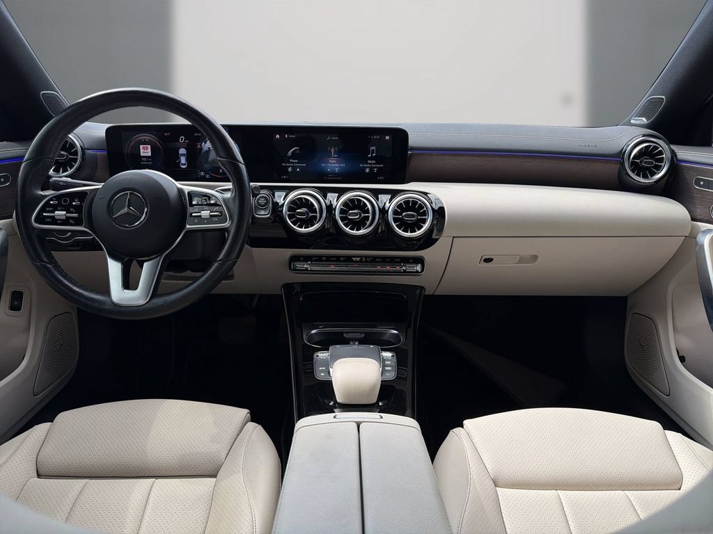 Used 2022 Mercedes-Benz CLA 250 4MATIC image 17