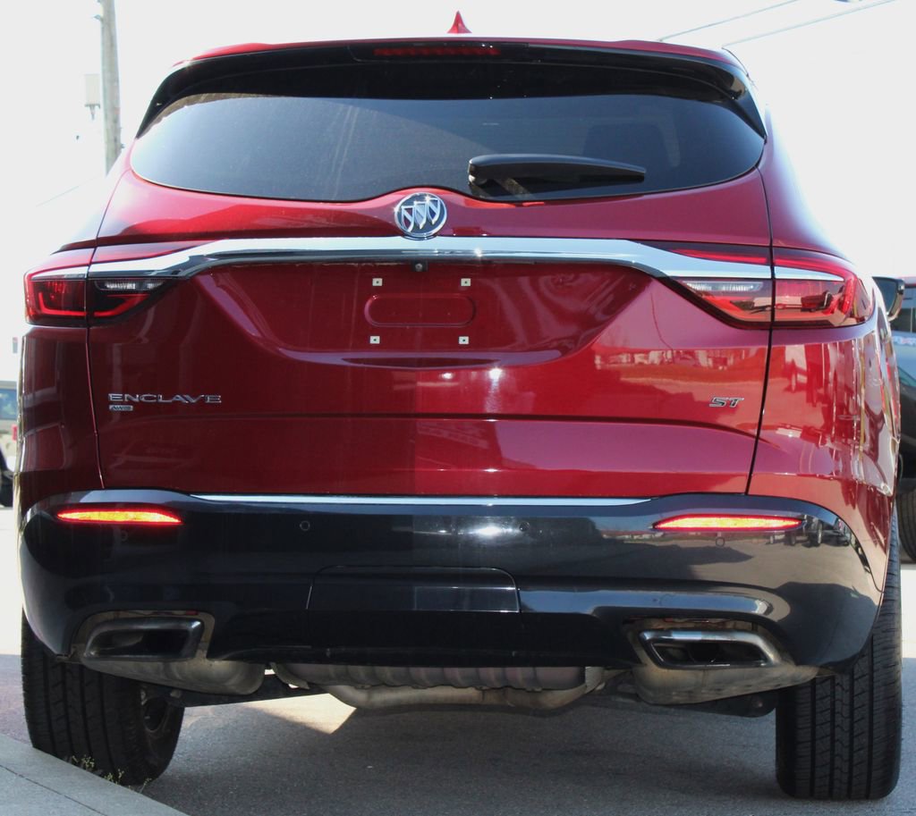 Used 2021 Buick Enclave Essence w/ Sport Touring Edition AWD/4WD image 12