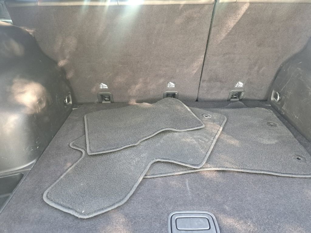 Used 2025 Jeep Compass Limited image 24