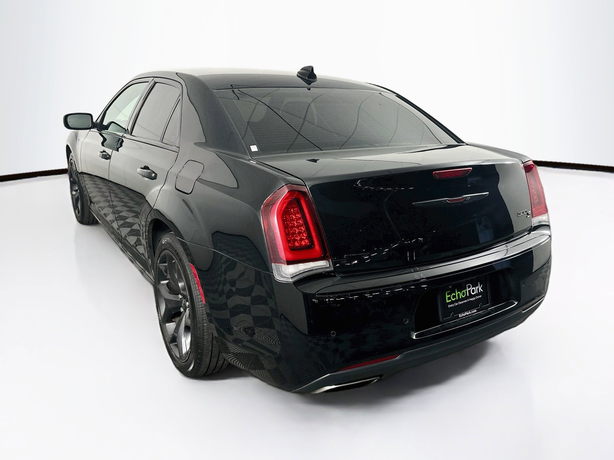 Used 2021 Chrysler 300 S RWD image 5