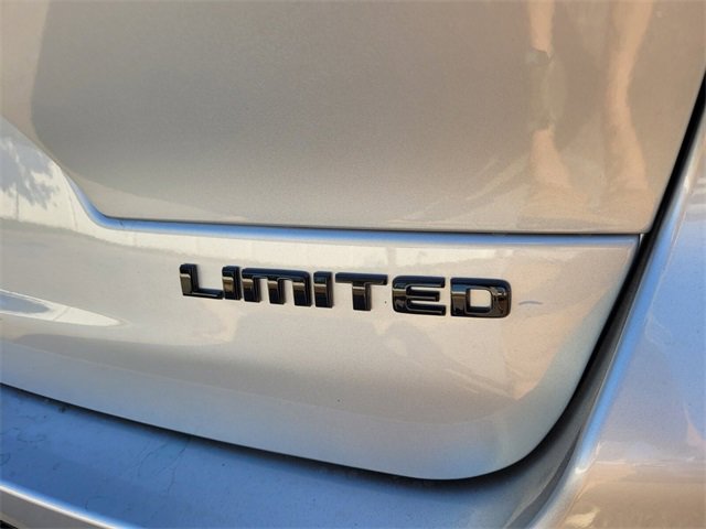 New 2025 Jeep Grand Cherokee L Limited w/ Black Appearance Package image 14