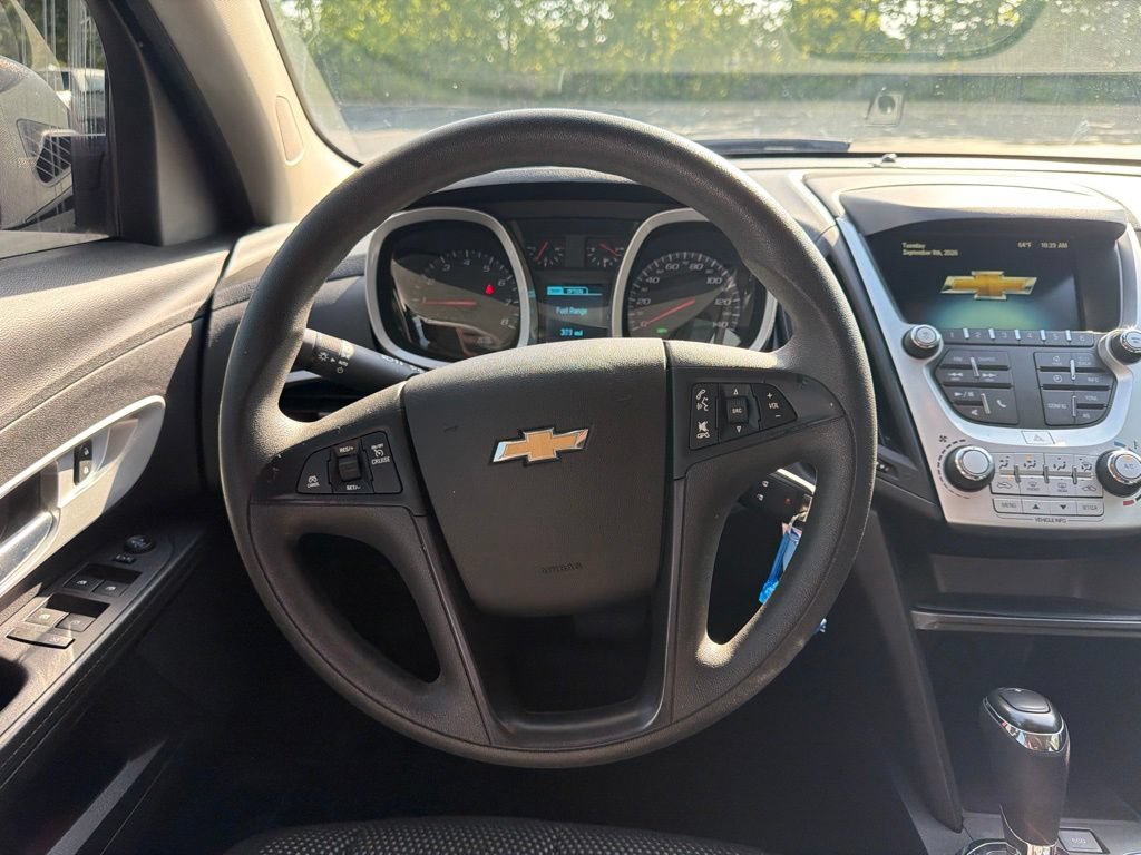 Used 2017 Chevrolet Equinox LS FWD image 12
