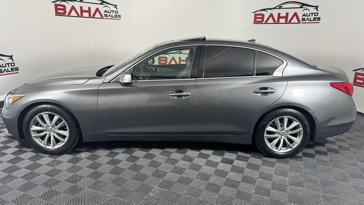 Used 2015 INFINITI Q50 Premium w/ Cargo Package RWD image 4