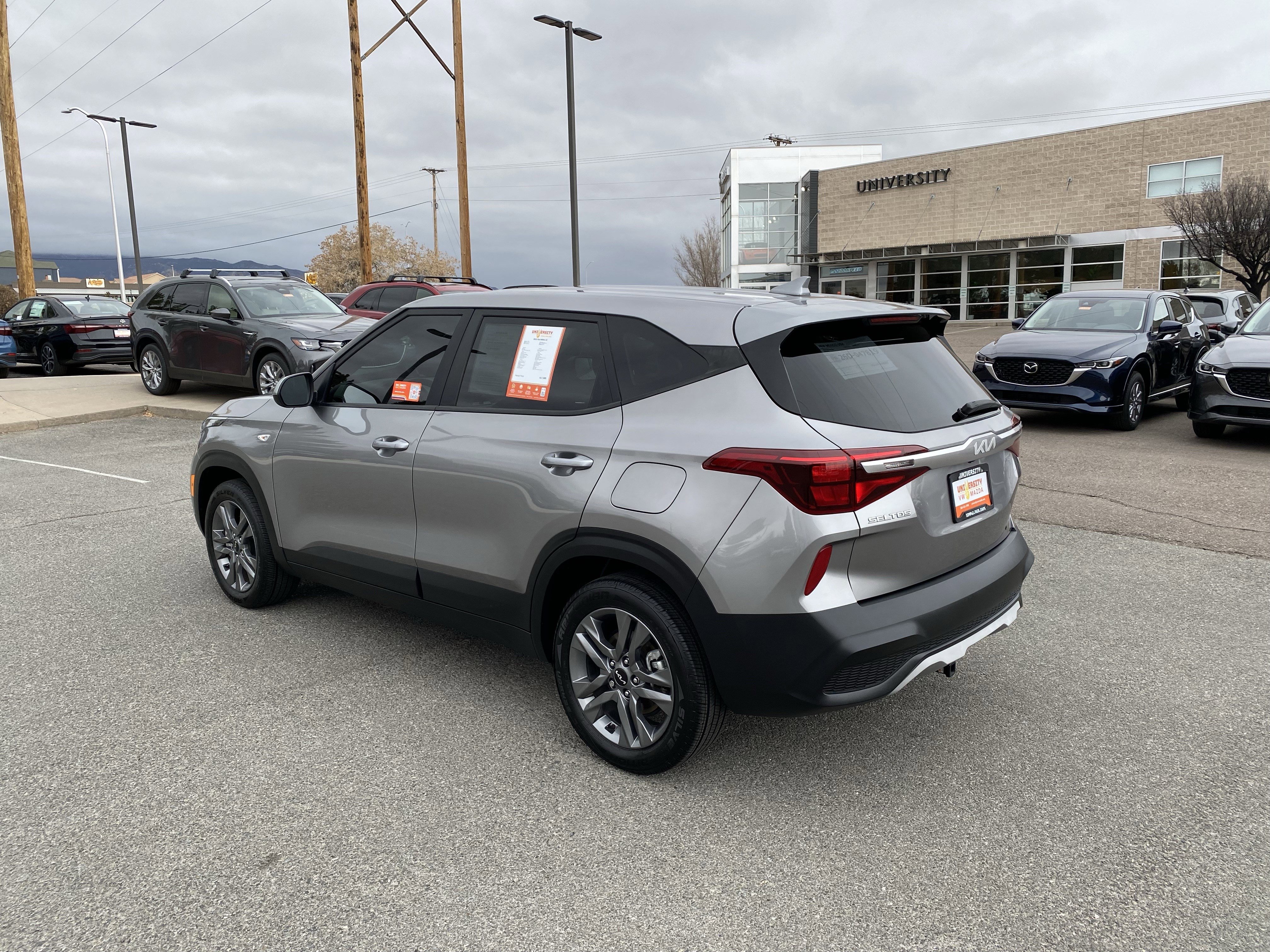 Used 2022 Kia Seltos LX image 46