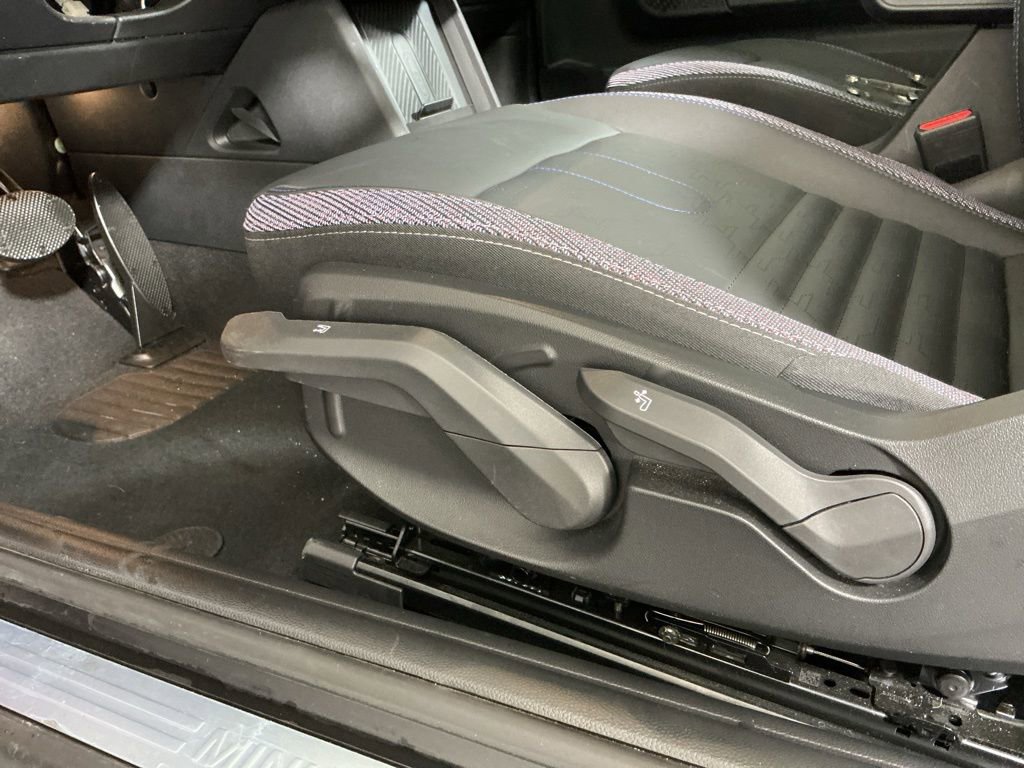 Certified 2025 MINI Cooper S image 18