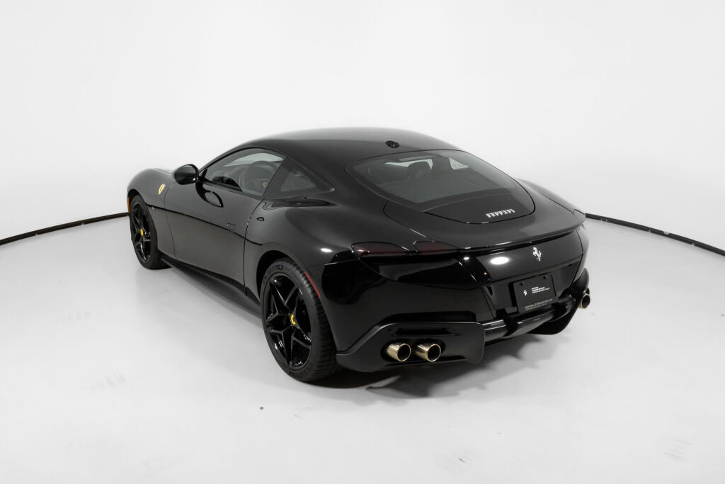 Used 2024 Ferrari Roma image 5