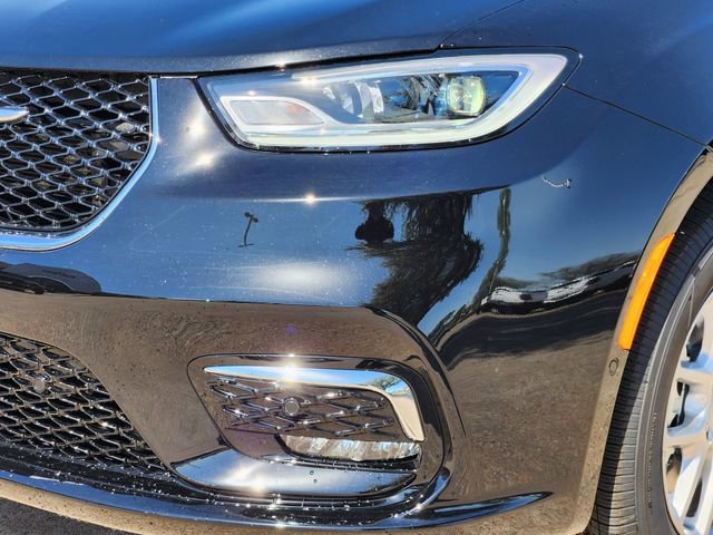 New 2026 Chrysler Pacifica Select image 5