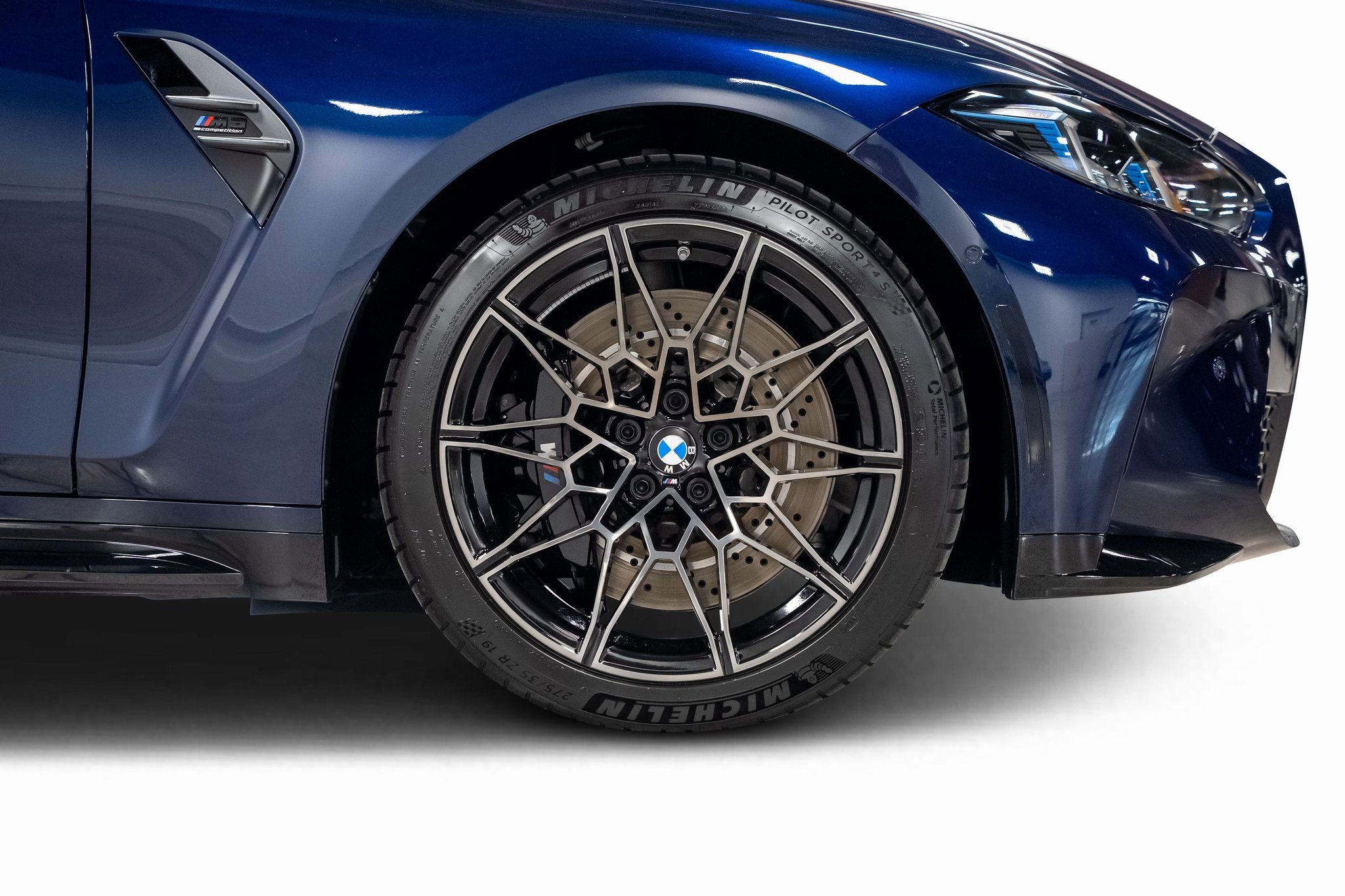 Used 2025 BMW M3 Competition w/ Executive Package image 32