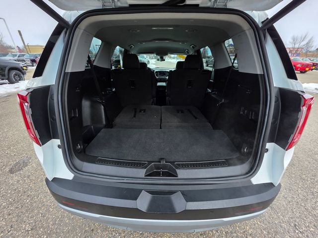 Used 2023 GMC Acadia SLE w/ Driver Convenience Package image 13