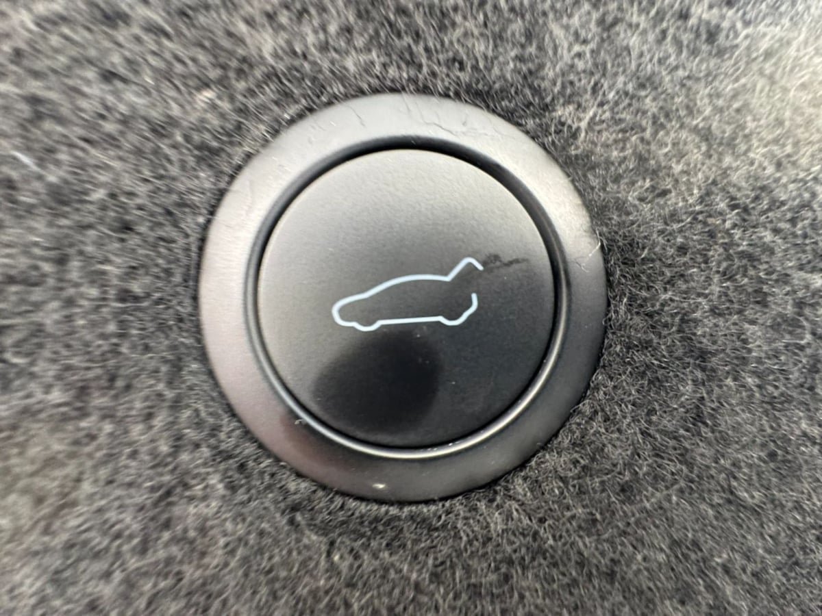 Used 2023 Tesla Model X AWD/4WD image 51