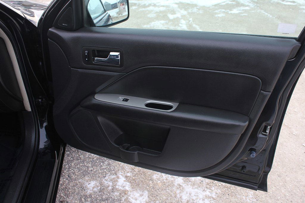 Used 2011 Ford Fusion SEL w/ 302A Rapid Spec Order Code image 31