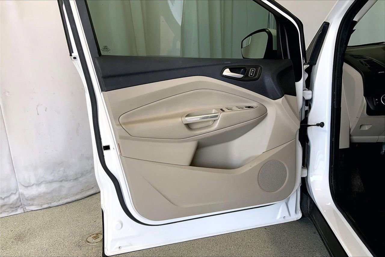 Used 2019 Ford Escape SE image 21