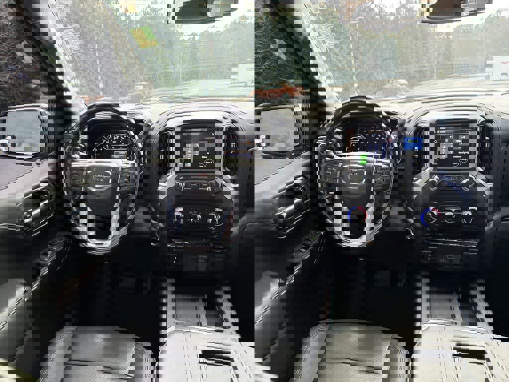 Certified 2022 GMC Sierra 1500 SLT w/ SLT Premium Plus Package image 43