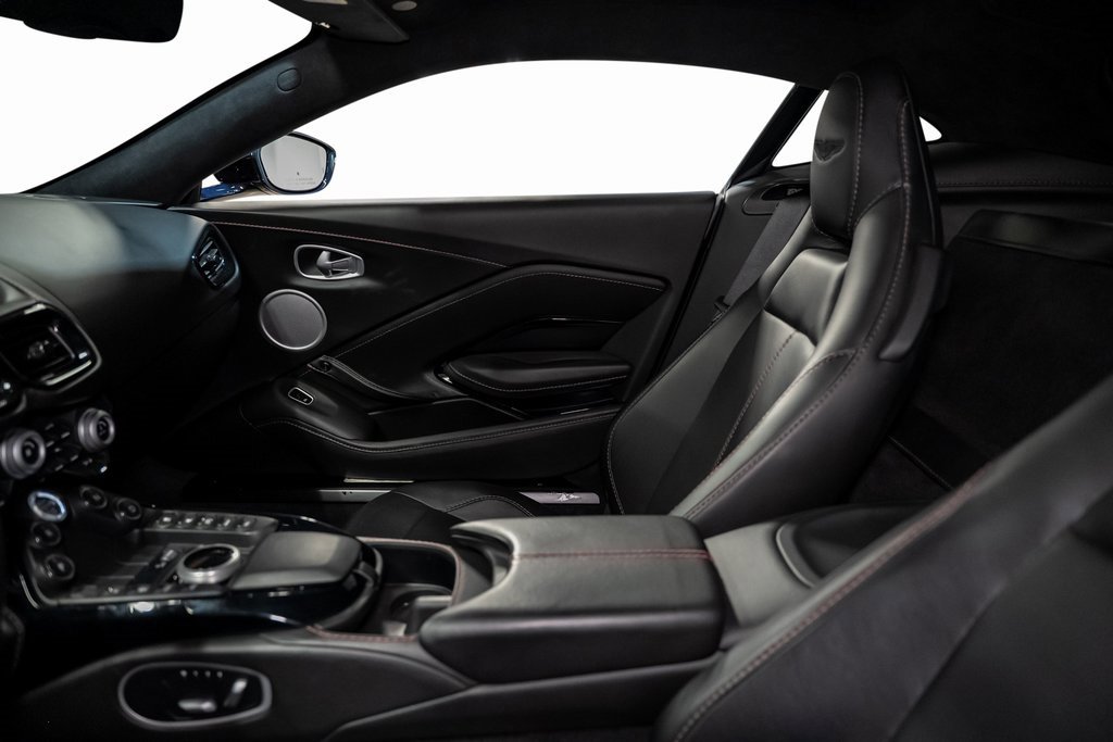 Used 2020 Aston Martin V8 Vantage Coupe image 53