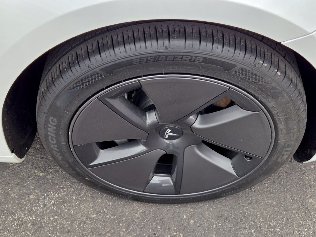 Used 2023 Tesla Model 3 Standard Range RWD image 9