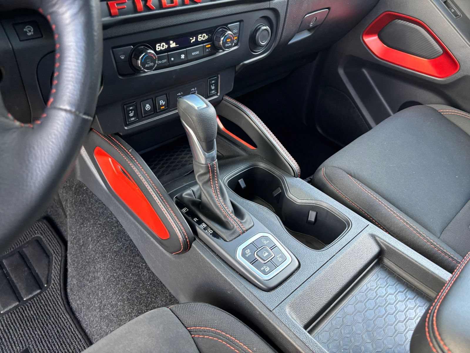 Used 2026 Nissan Frontier PRO-4X AWD/4WD image 41