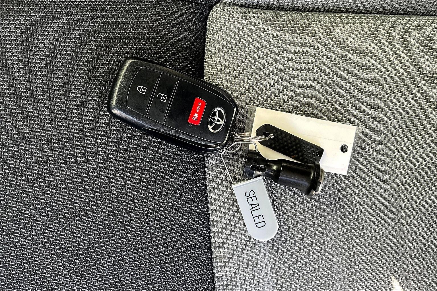 Used 2025 Toyota 4Runner TRD Off-Road image 11