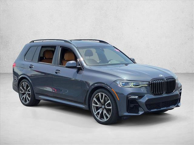 Used 2022 BMW X7 M50i w/ Executive Package AWD/4WD video 3