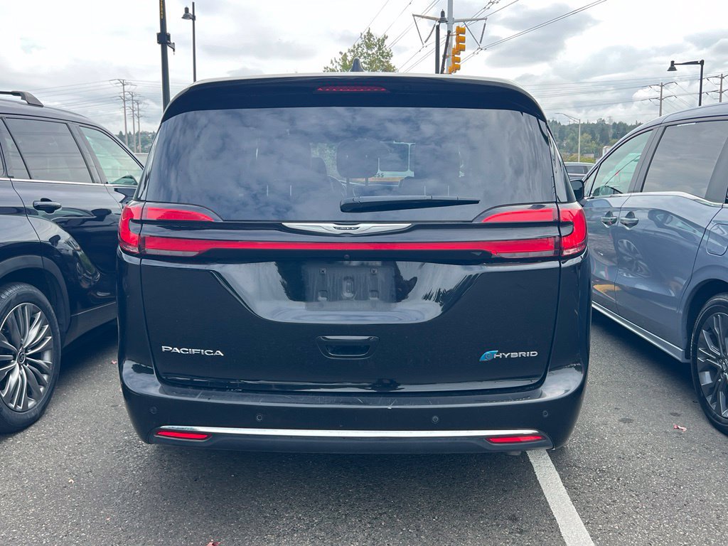 Used 2024 Chrysler Pacifica Limited FWD image 7