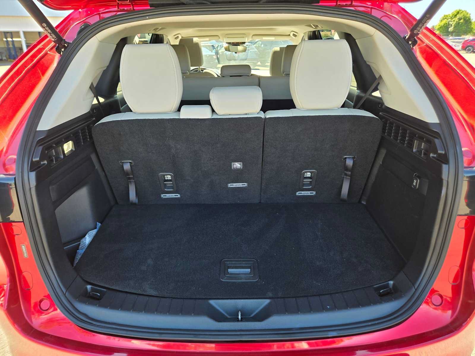 Used 2024 MAZDA CX-90 Plug-In Hybrid w/ Preferred AWD/4WD image 13
