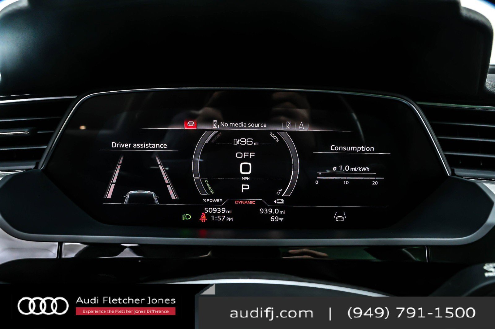 Used 2021 Audi e-tron Premium w/ Convenience Plus Package image 19