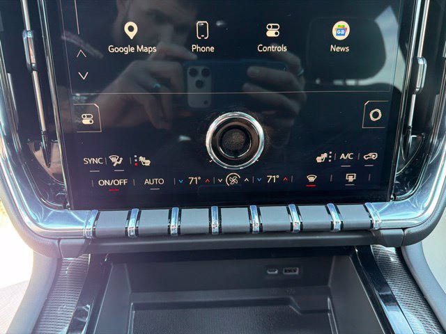 Used 2025 GMC Yukon XL Elevation AWD/4WD image 27