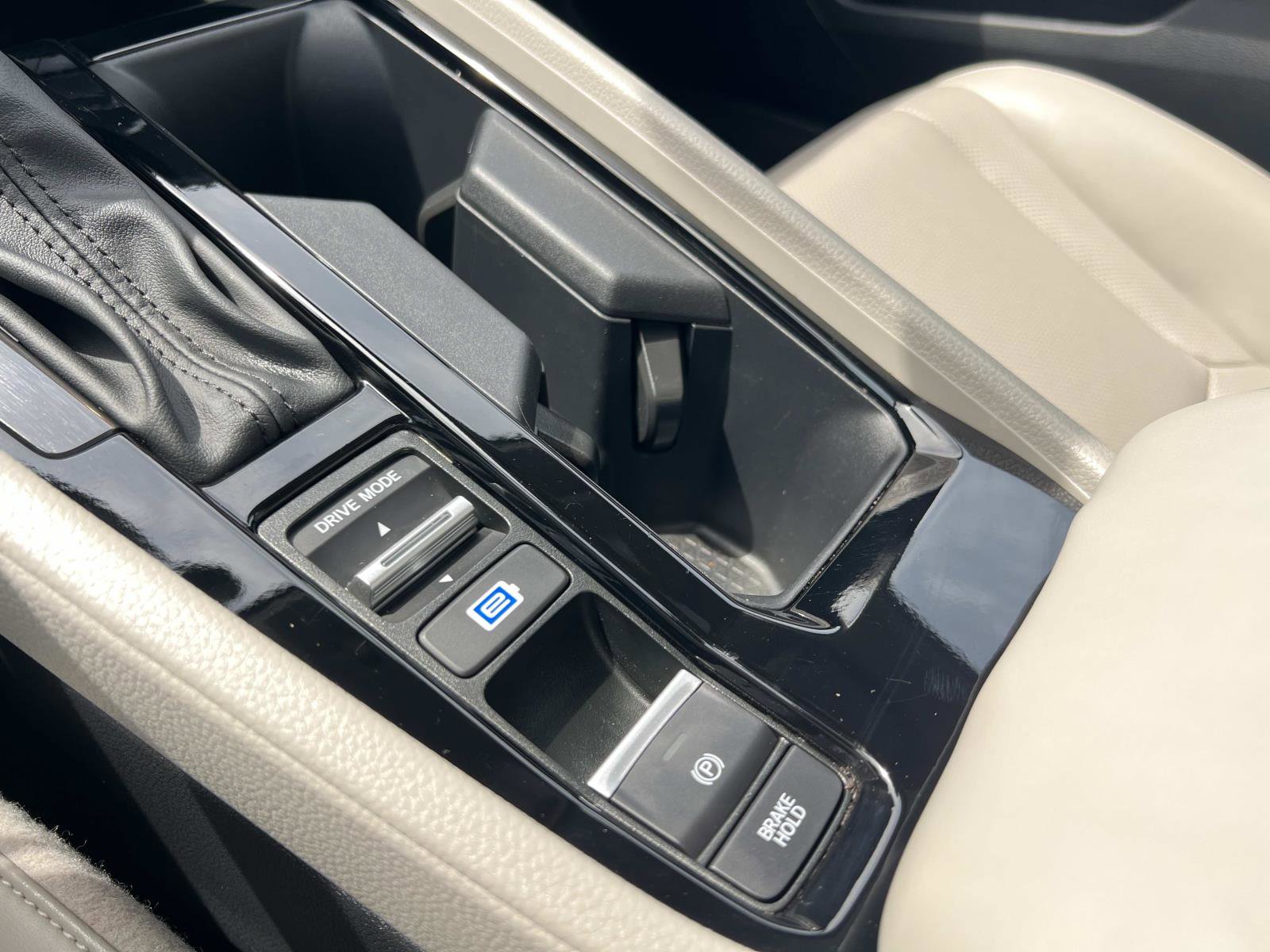 Certified 2024 Honda Accord EX-L image 17