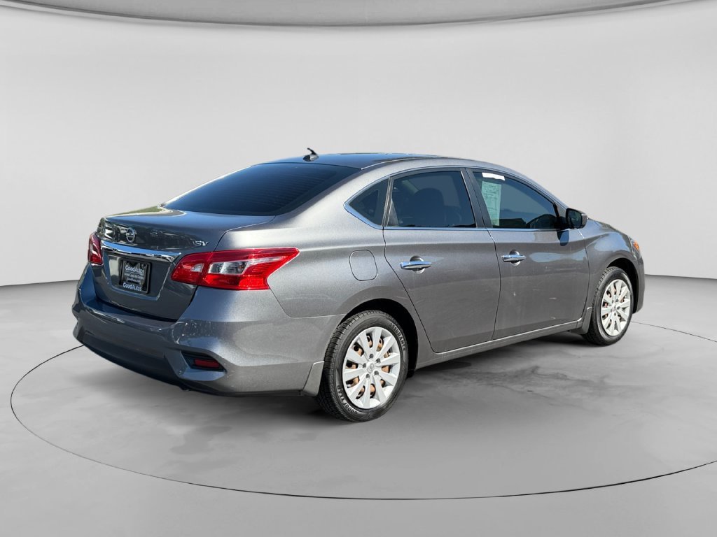 Used 2016 Nissan Sentra SV FWD image 5
