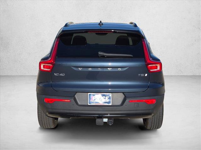 Used 2022 Volvo XC40 T5 R-Design w/ Climate Package AWD/4WD image 7