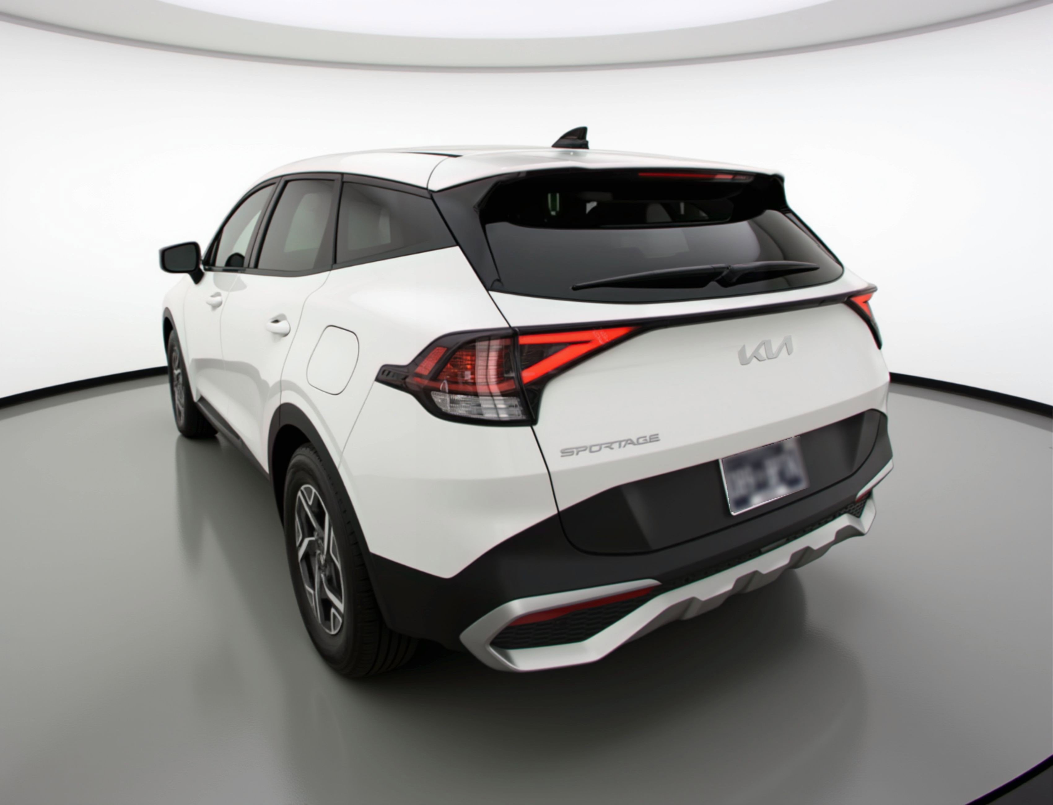 Used 2025 Kia Sportage LX image 6
