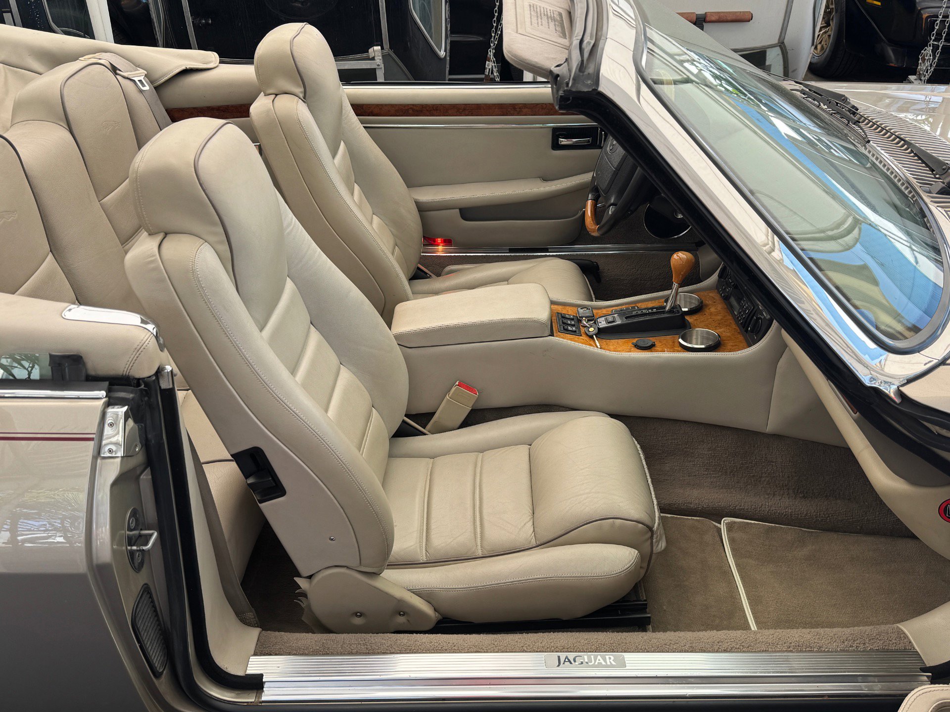 Used 1996 Jaguar XJS 4.0 Convertible image 14
