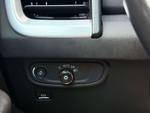 Used 2020 GMC Terrain SLE w/ Driver Convenience Package FWD image 17