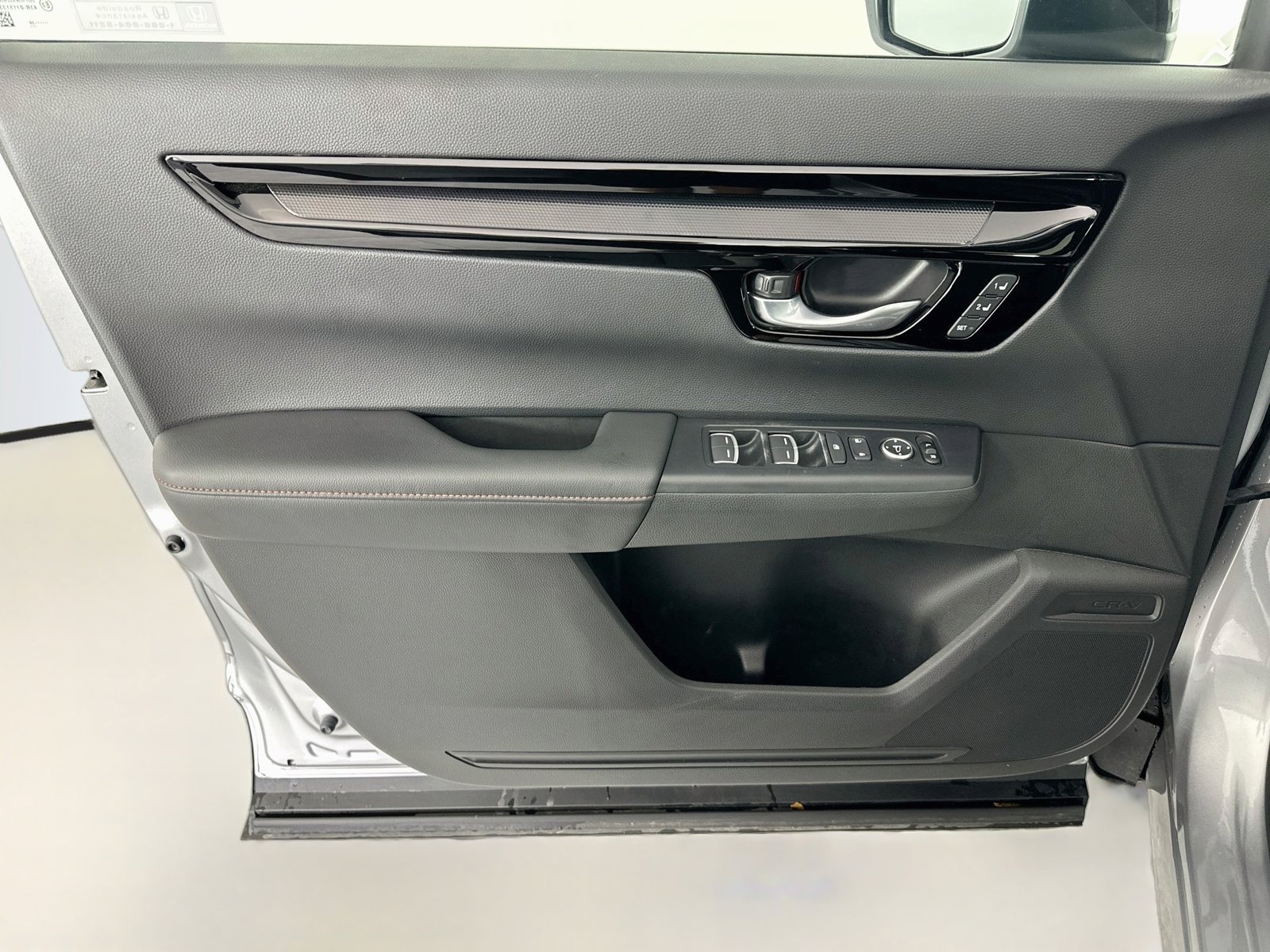 Used 2024 Honda CR-V Touring image 28