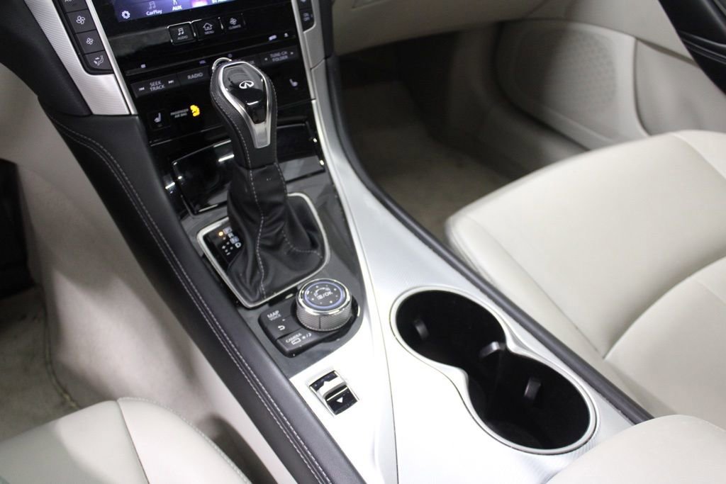 Used 2020 INFINITI Q50 Luxe w/ Essential Package (3.0T Luxe) RWD image 28