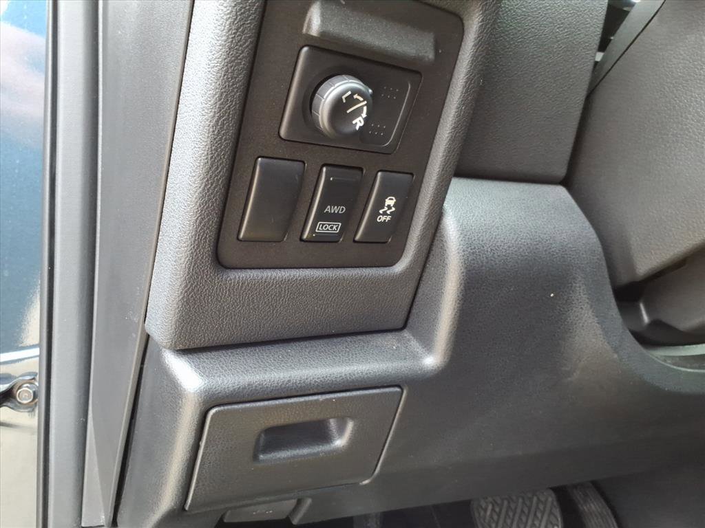 Used 2015 Nissan Rogue S w/ Convenience Package image 21