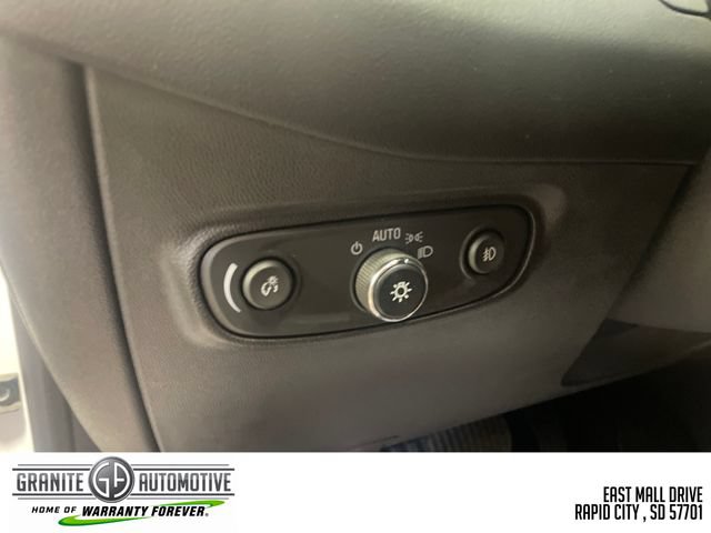 Used 2019 Chevrolet Equinox Premier w/ LPO, Cargo Package FWD image 30