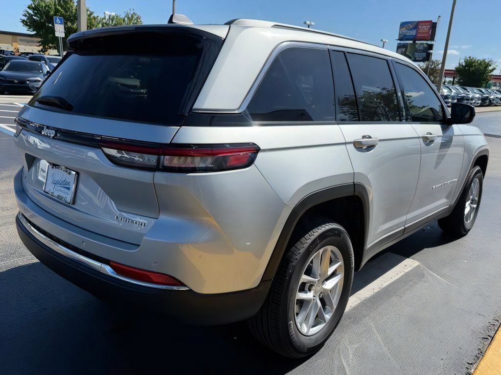 New 2026 Jeep Grand Cherokee Laredo X AWD/4WD image 11