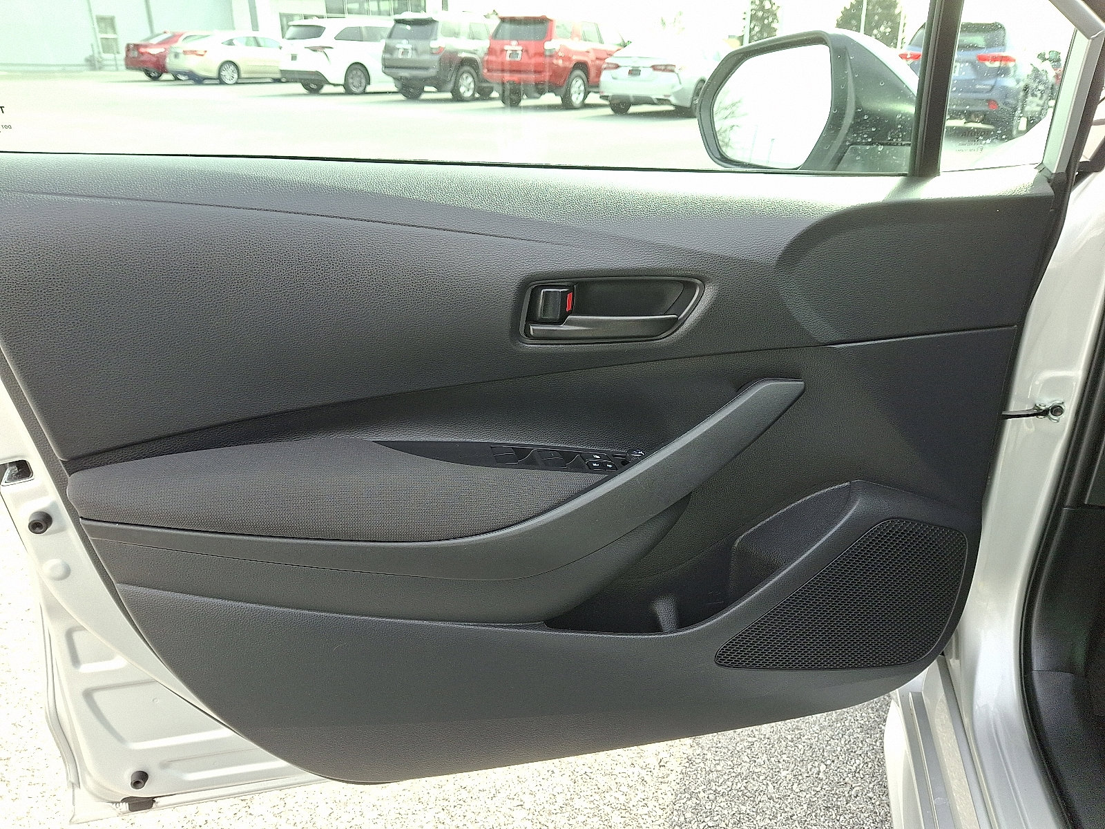 Used 2025 Toyota Corolla LE image 14