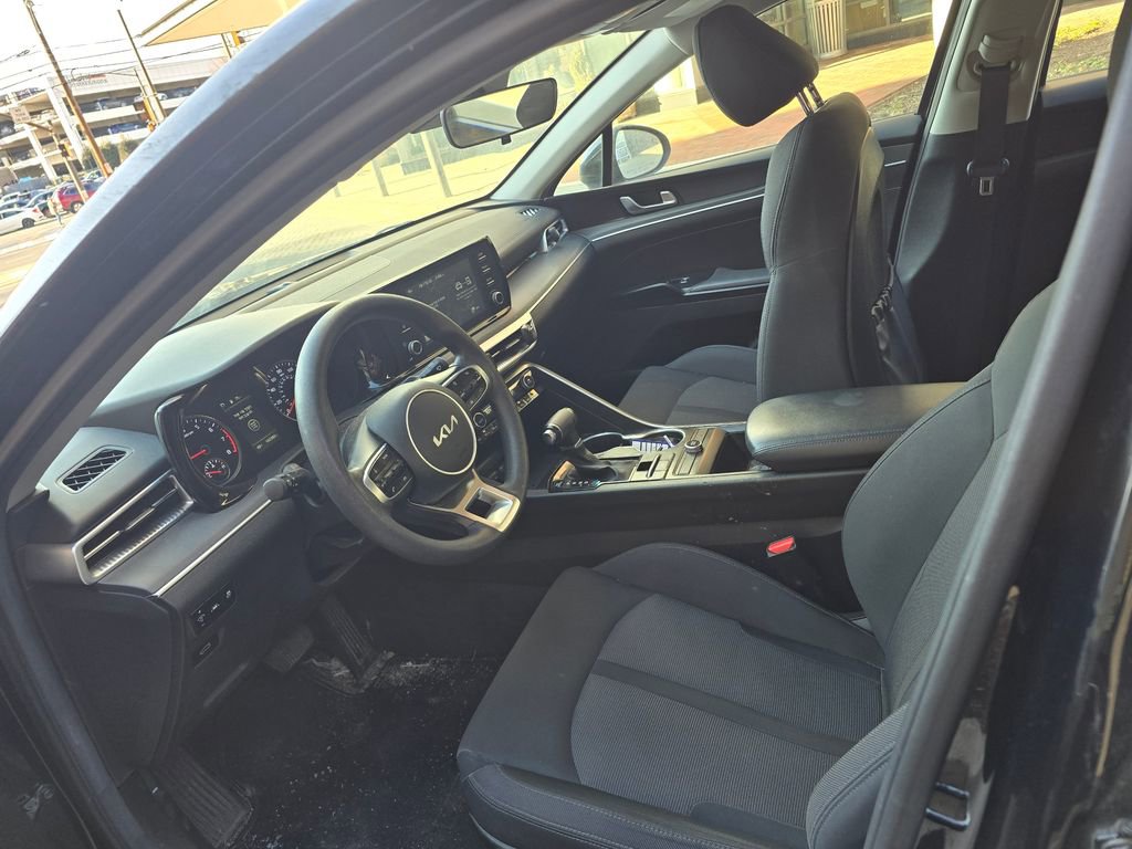 Used 2022 Kia K5 LXS image 8