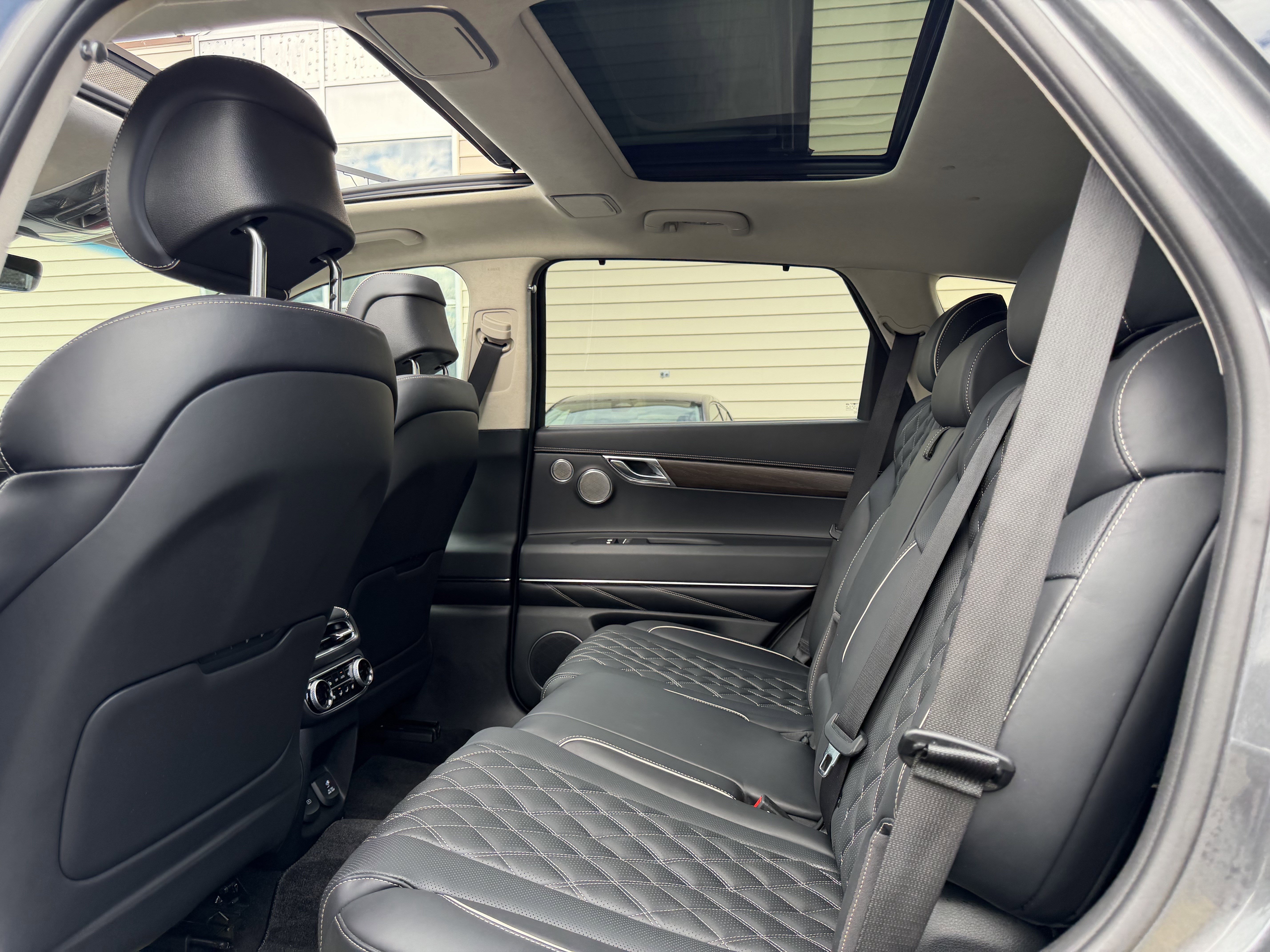 Used 2023 Genesis GV80 3.5T image 28
