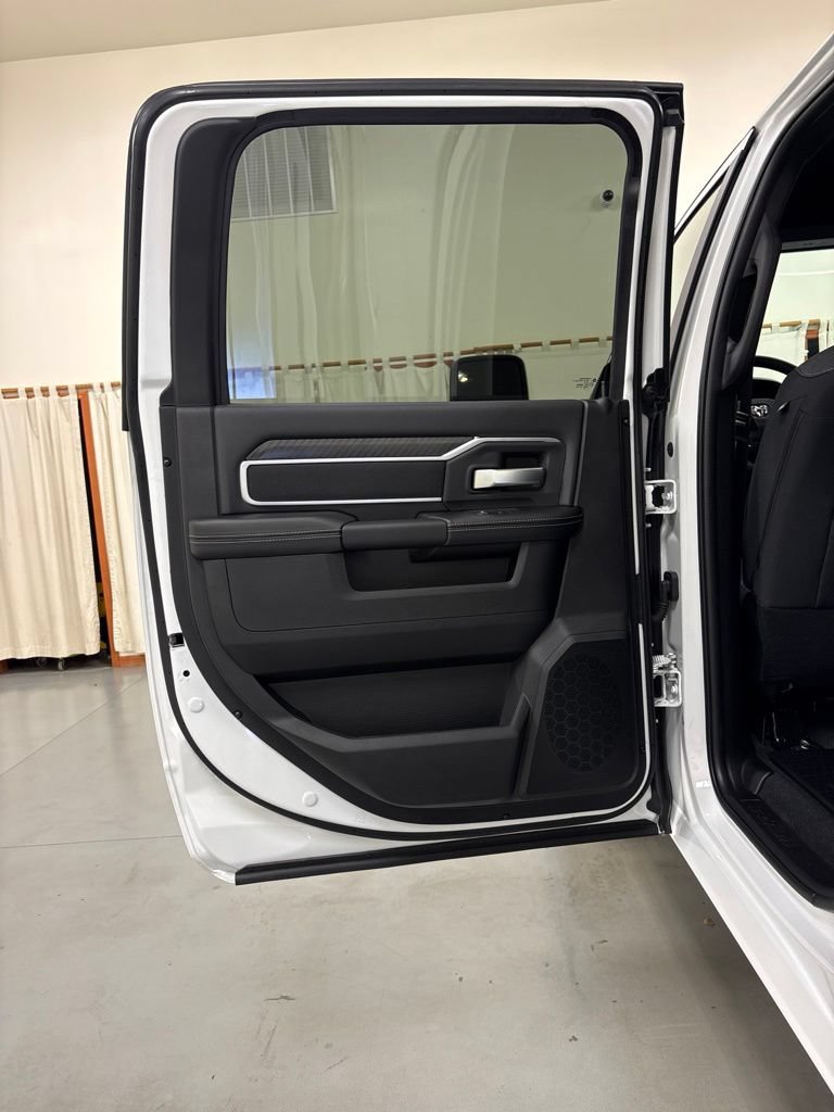 New 2026 RAM 2500 Big Horn AWD/4WD image 23