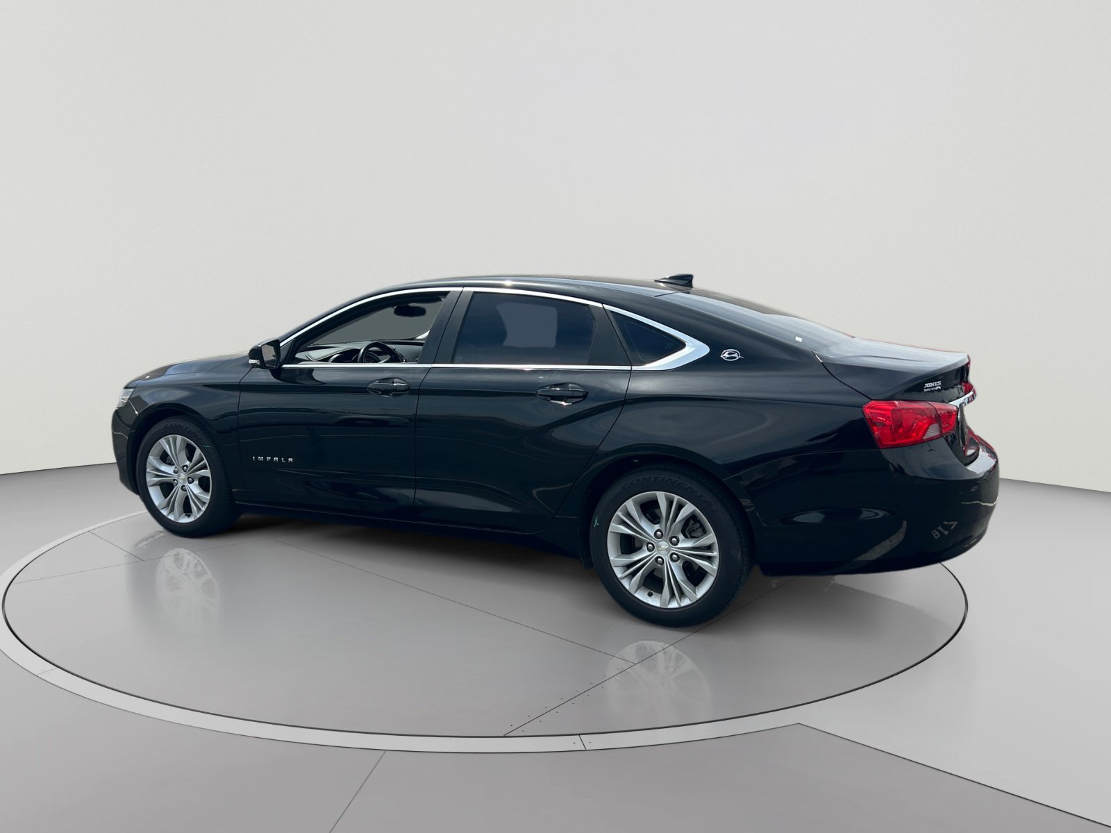 Used 2015 Chevrolet Impala LT w/ Convenience Package FWD image 3