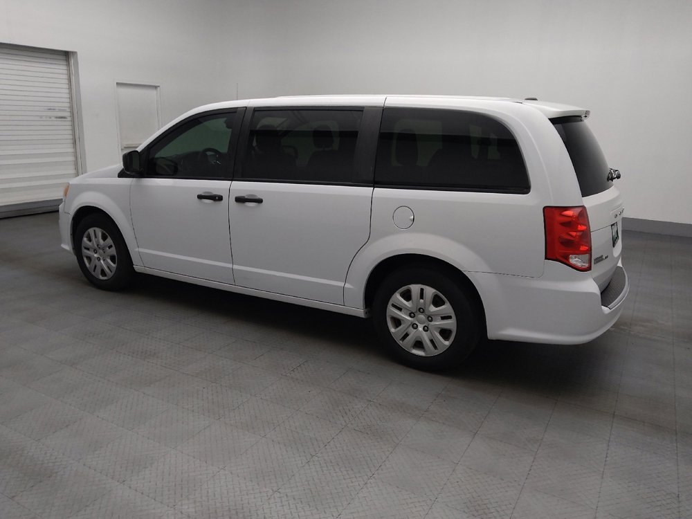 Used 2019 Dodge Grand Caravan SE w/ UConnect Hands-Free Group FWD image 3