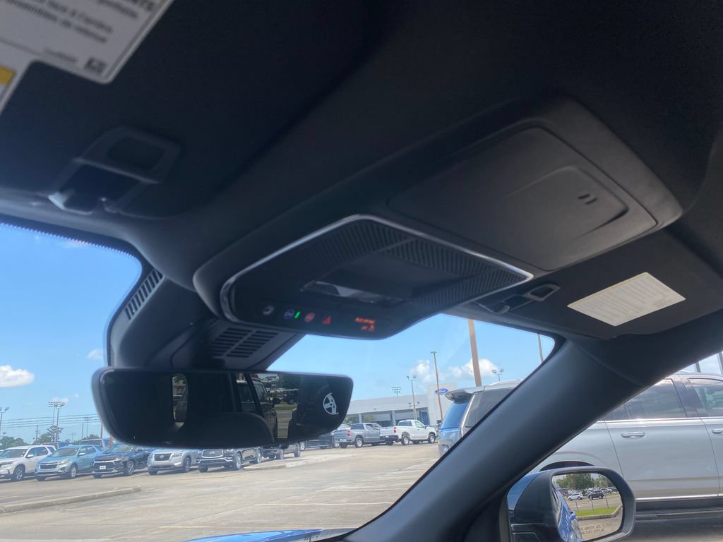 New 2026 Chevrolet Equinox RS w/ Convenience Package III FWD image 23