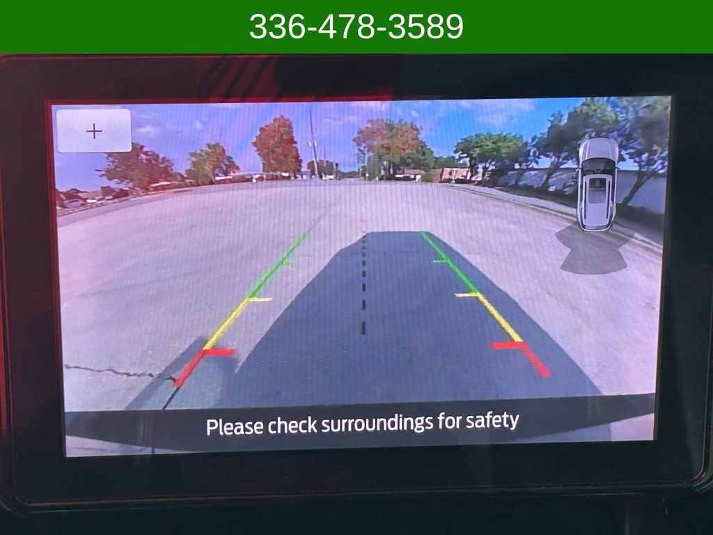 Used 2020 Ford Explorer XLT w/ Equipment Group 202A AWD/4WD image 14