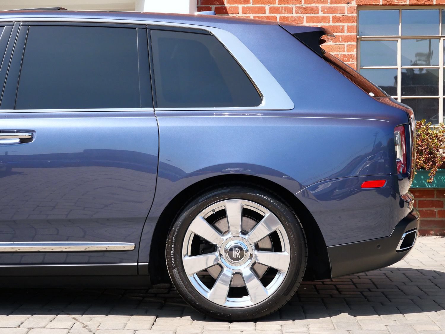 Certified 2023 Rolls-Royce Cullinan w/ Cullinan Package AWD/4WD image 23